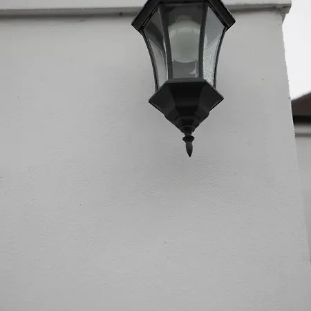 Comfortable In Shirley, Solihull - 4 Guest house *